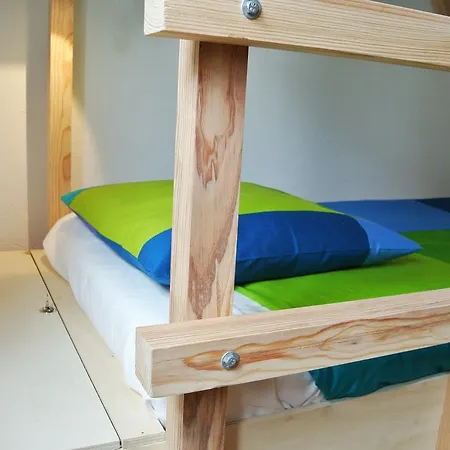 - Rooms&dorms