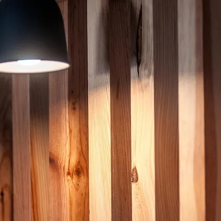 - Rooms&dorms Hostal