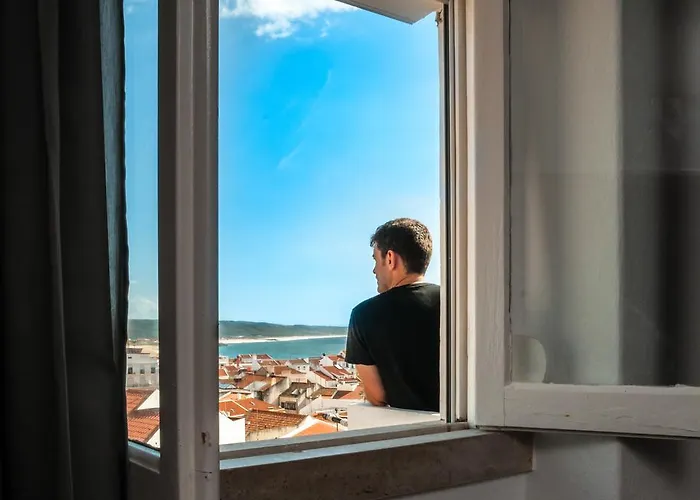 - Rooms&dorms Hostal