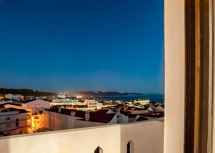 - Rooms&dorms Hostal Nazaré