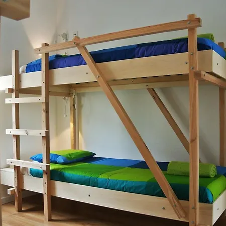 - Rooms&dorms Hostel Nazaré