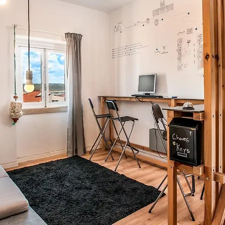 - Rooms&dorms Hostel Nazaré