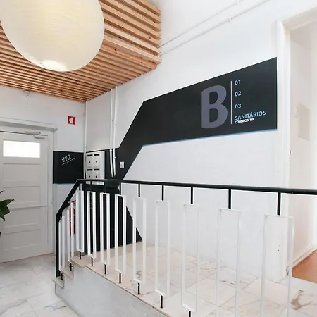 - & Dorms Hostel Nazare